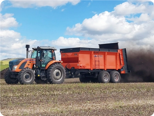 陕西农用有机肥撒肥车